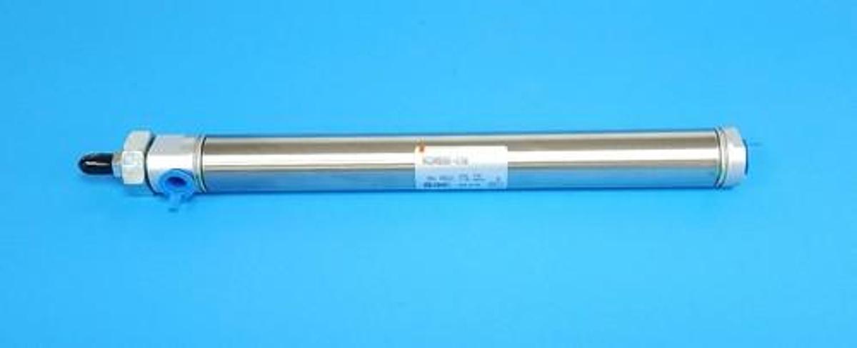 Used NEW SMC NCDMB088-0700 AIR CYLINDER 7/8 INCH BORE 7 INCH STROKE