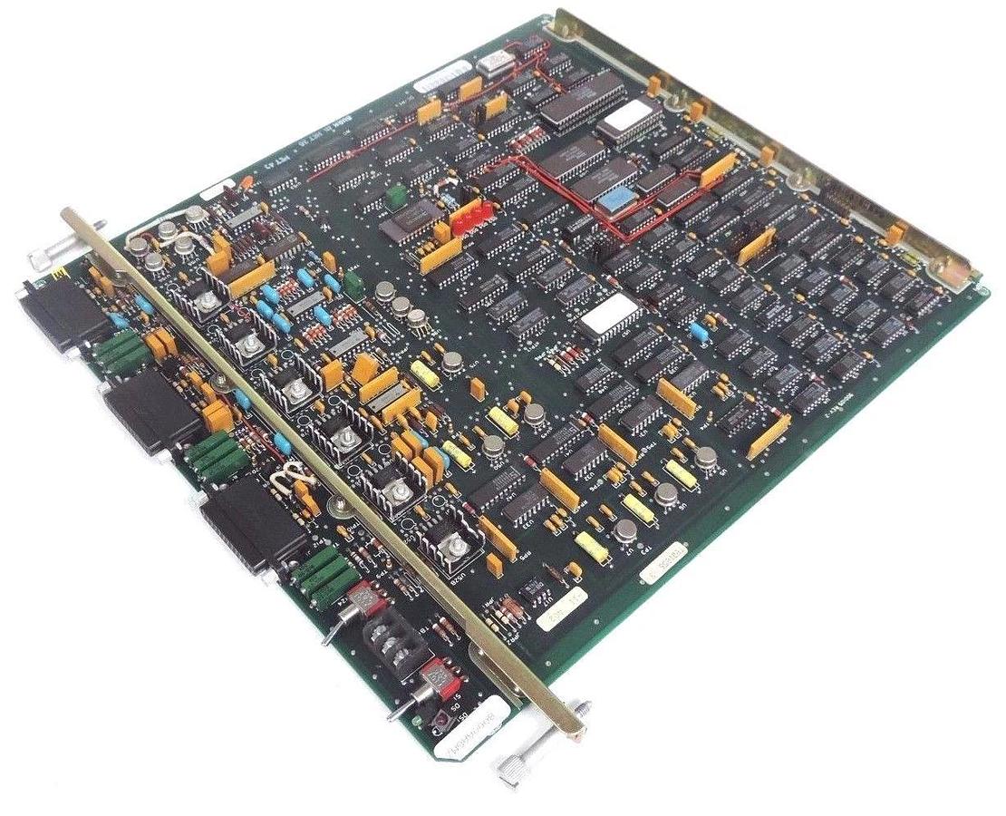 Used ALLEN BRADLEY 8000-AAGMZ RESOLVER SERVO BOARD 900105 REV 2 8000AAGMZ