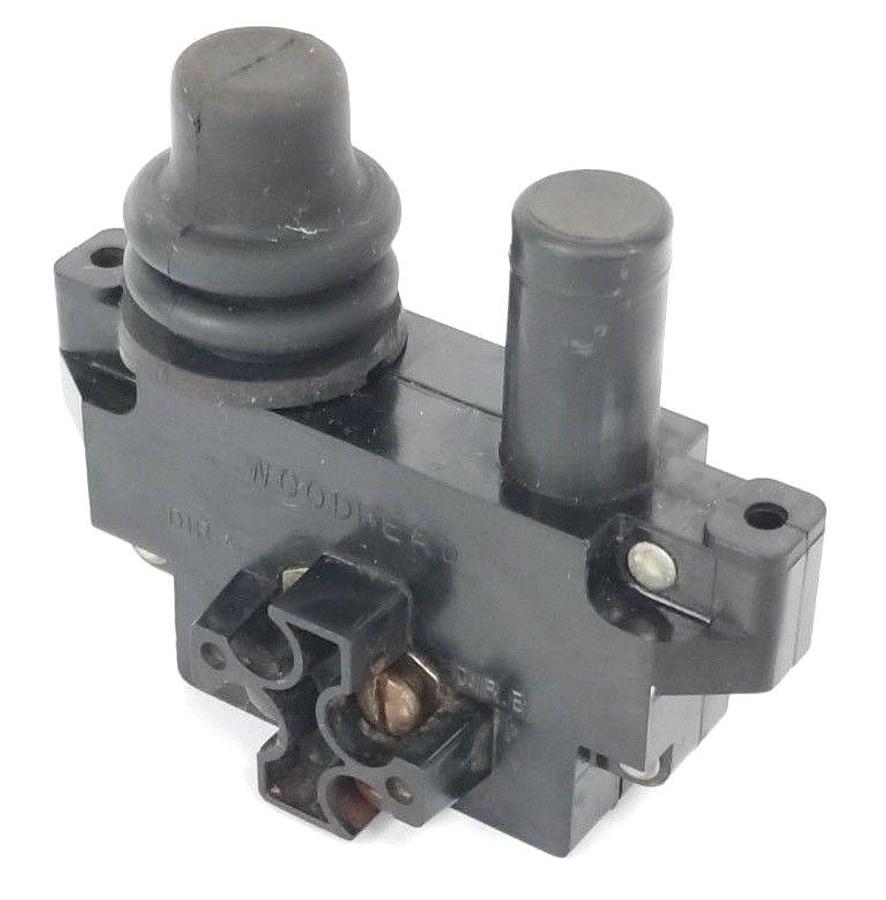 Used WOODHEAD 4123 PUSHBUTTON START/STOP SADDLE SWITCH 40-100022 289927
