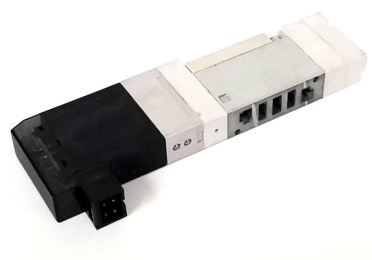 Used KOGANEI F10T2-PL3 SOLENOID VALVE 24VDC, 0.2~0.7MPA, F10T2PL3DC24V