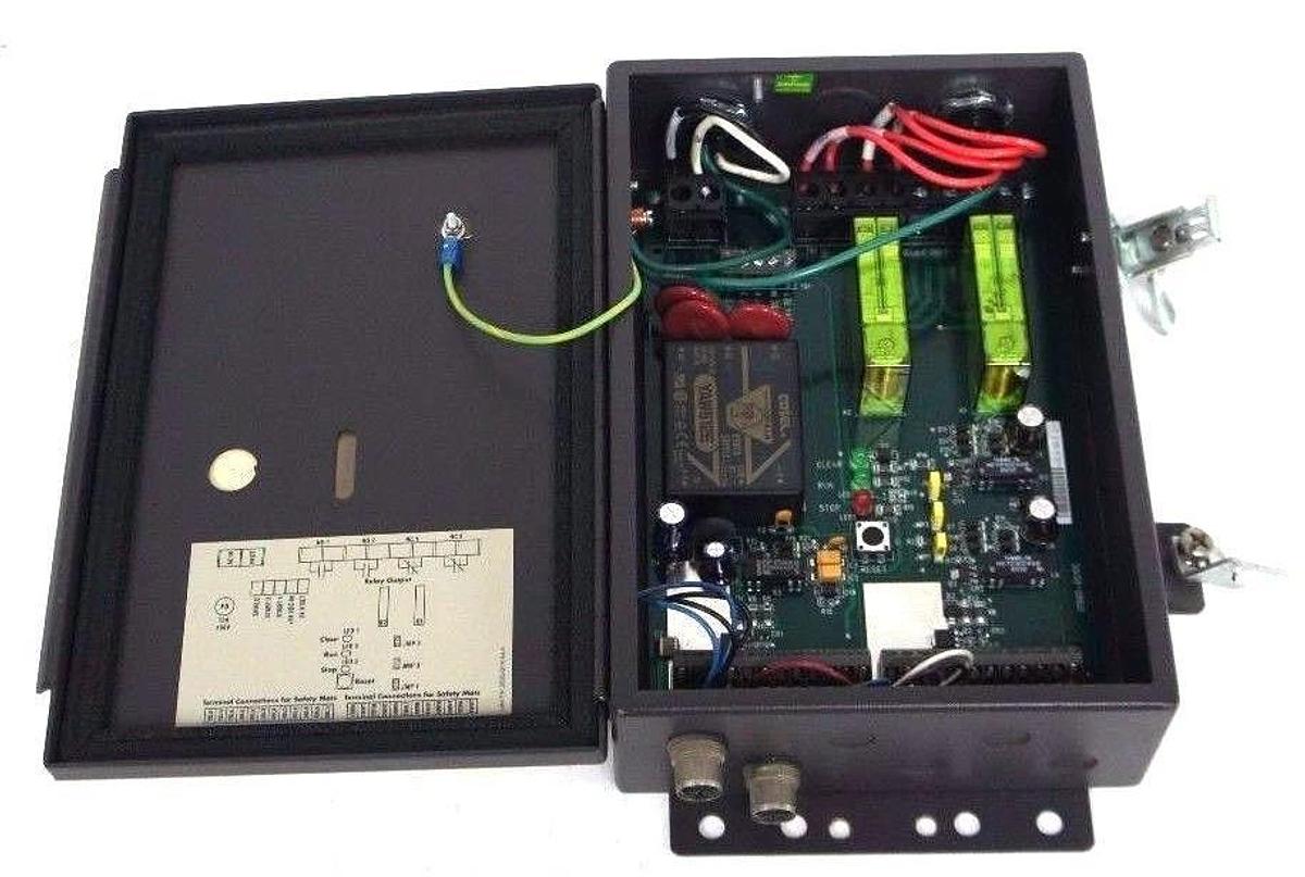Used STI MC4-0010 SAFETY MAT CONTROLLER 43815-0010