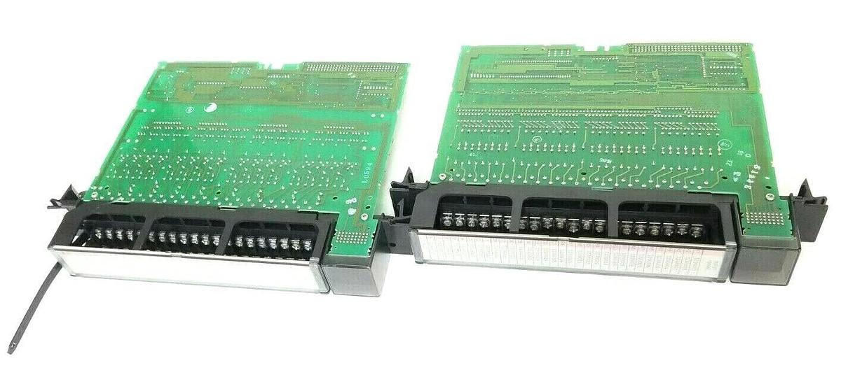 Used LOT OF 2 GE FANUC INPUT / OUTPUT MODULES IC697MDL340 & IC697MDL250