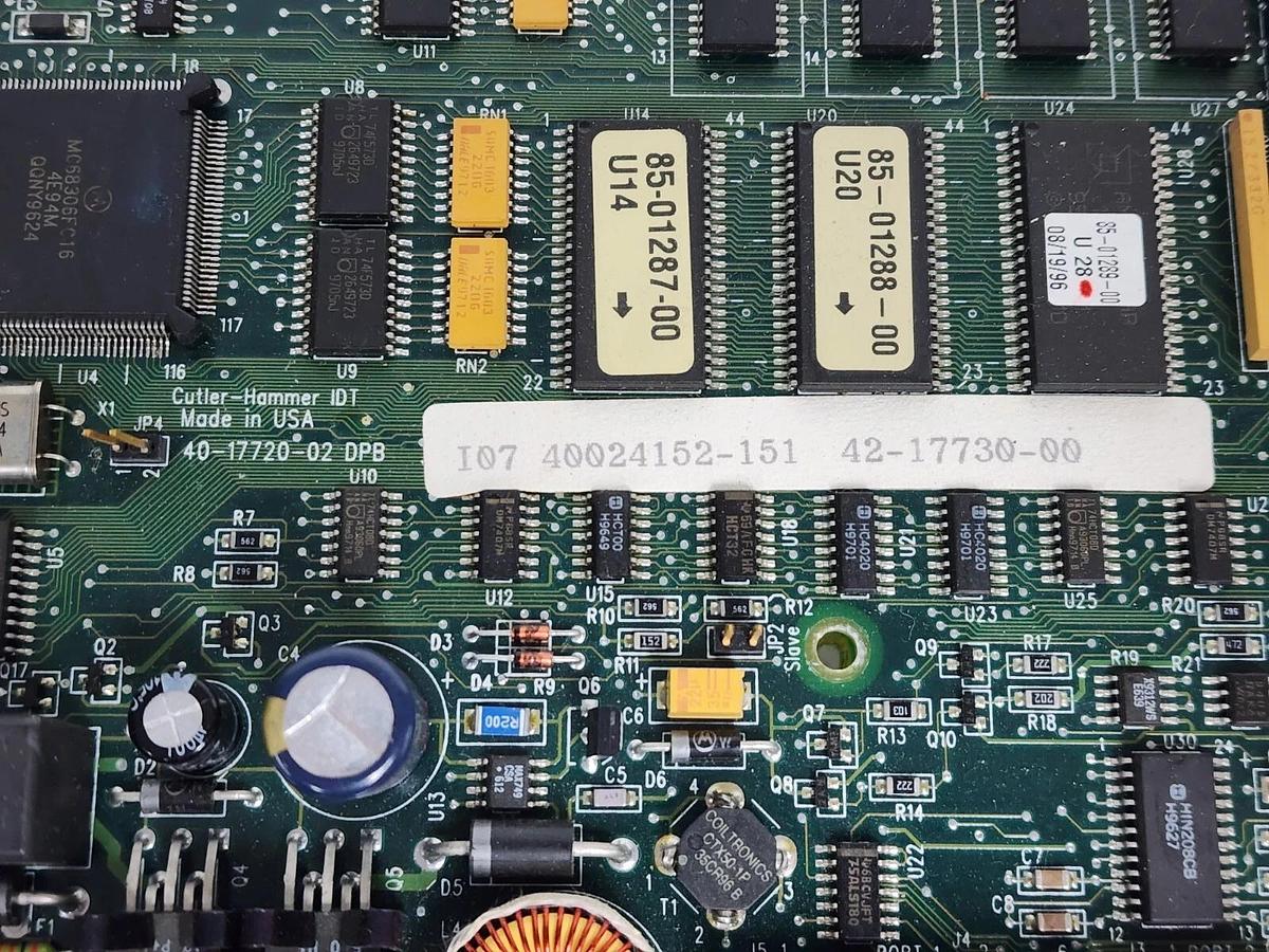 Used CUTLER HAMMER 40-17720-02 CIRCUIT BOARD 42-17730-00 40024152-151