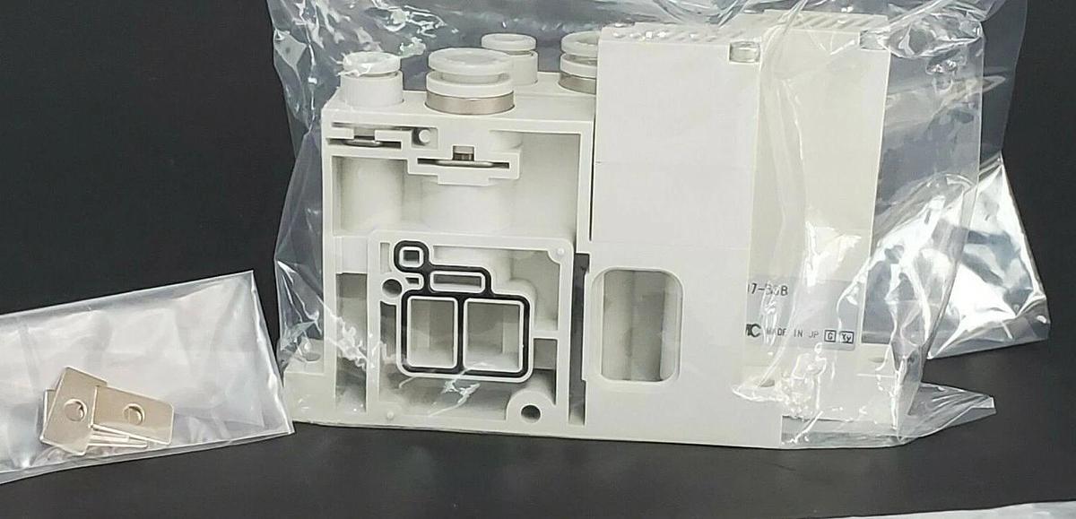 NEW SMC ZZQ107-BSB ZQ SERIES VACUUM EJECTOR MANIFOLD ASSEMBLY ZZQ107BSB