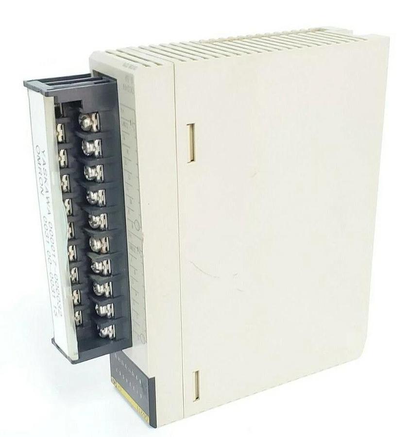 Used OMRON CS1W-OD211 OUTPUT UNIT CS1WOD211, 24V DC