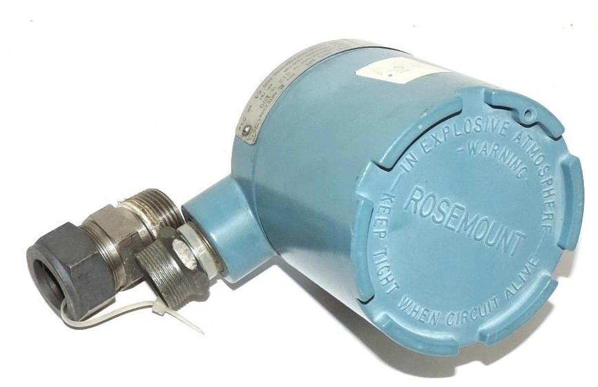 Used ROSEMOUNT TRANSMITTER 385 PH ANALYTICAL TRANSMITTER REV. E