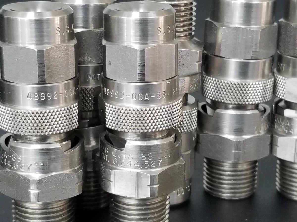 LOT OF 7 NEW SPRAYING SYSTEM CO. 3/8" QJJA-SS NOZZLES W/ 48992-QGA-SS, SS-24W