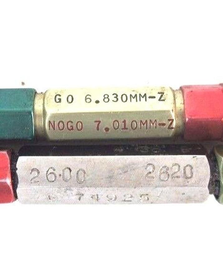 Used LOT OF 9 PLUG GAGES SOUTHERN GAGE, SIZE CONTROL, GLASTONBURY, MERCURY, DU WELL