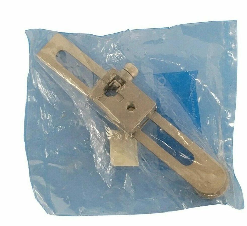 Used NEW OMRON D4A-C00 LIMIT SWITCH ADJ ROLLER LEVER D4AC00