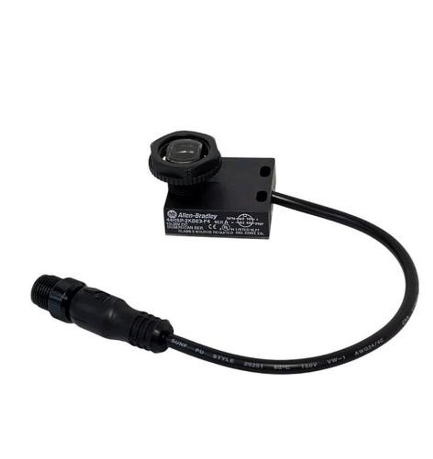 Used NEW ALLEN BRADLEY 44RSP-2KBE3-F4 PHOTOELECTRIC SENSOR SER. A 44RSP2KBE3F4