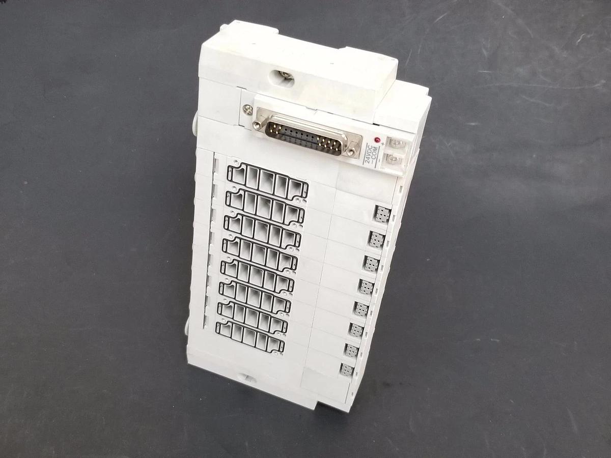 Used LOT OF SMC 24VDC-COM VALVES (UNKNOWN PART NUMBER)