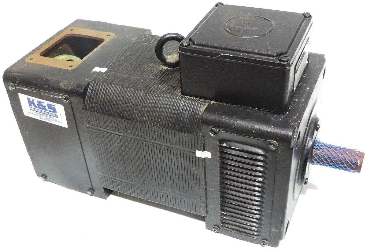Used LENZE GFQT 100-22 SERVO MOTOR 440/200V 21.5A 8.0KW NR. 182526, MGFQT