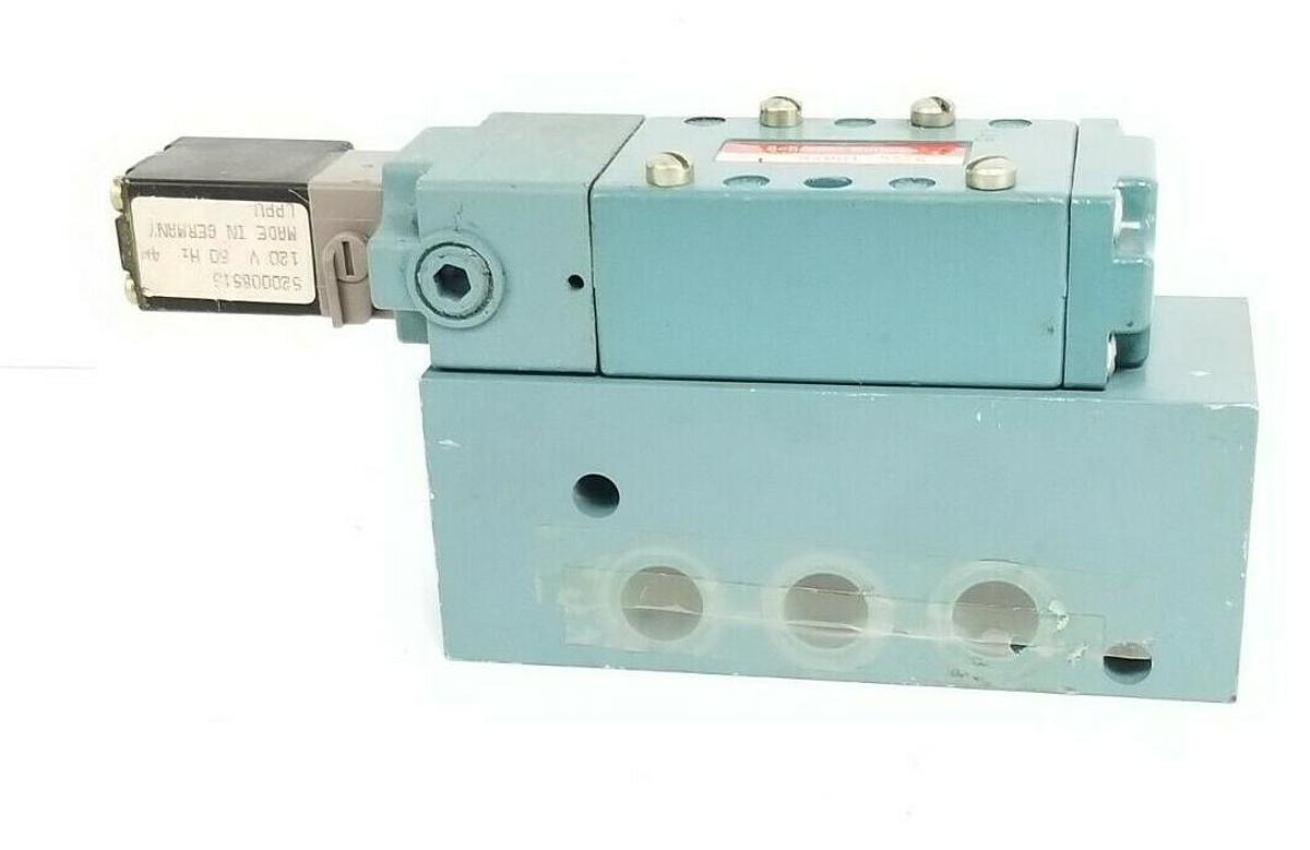 Used SCHRADER BELLOWS 52001-5515 SOLENOID VALVE 520008515 120V COIL 4W