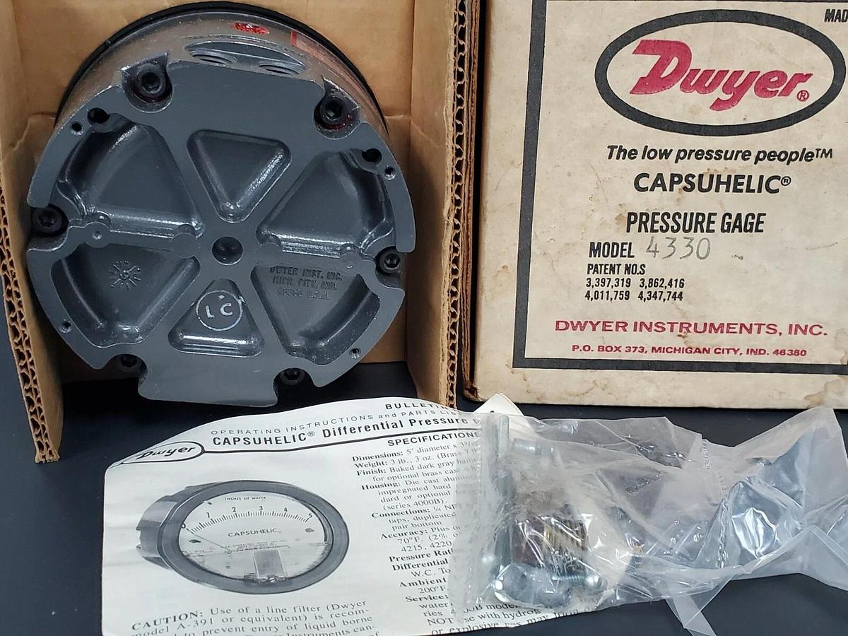 NIB DWYER MODEL 4330 CAPSUHELIC PRESSURE GAGE, 15-0-15" INCHES OF WATER, 500PSIG