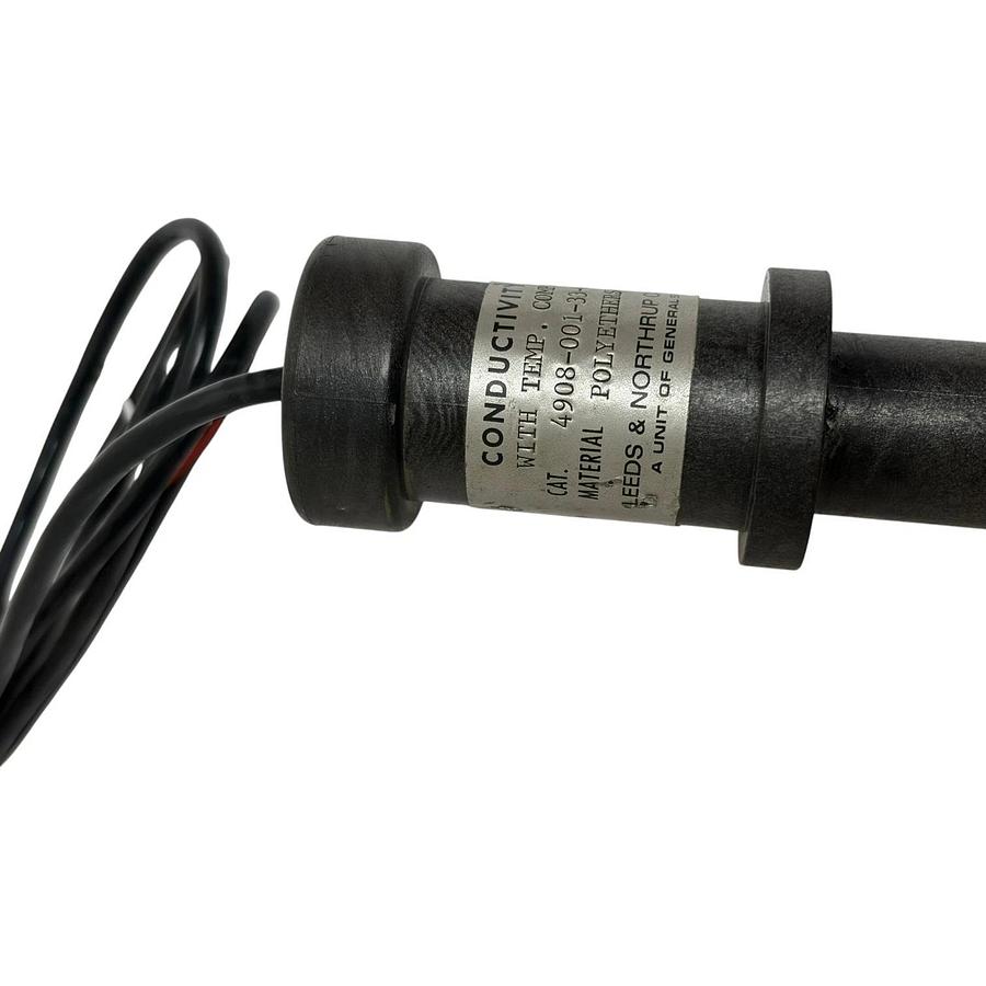 Leeds & Northrup 4908-001-33-090-7-02-000 Conductivity Cell Temp Compensated