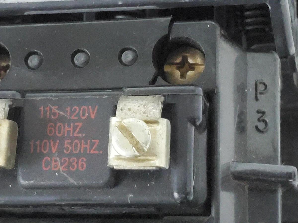 Used ALLEN BRADLEY 500F-BOD93 CONTACT STARTER SER. B, CB236 COIL (SMALL CRACK)