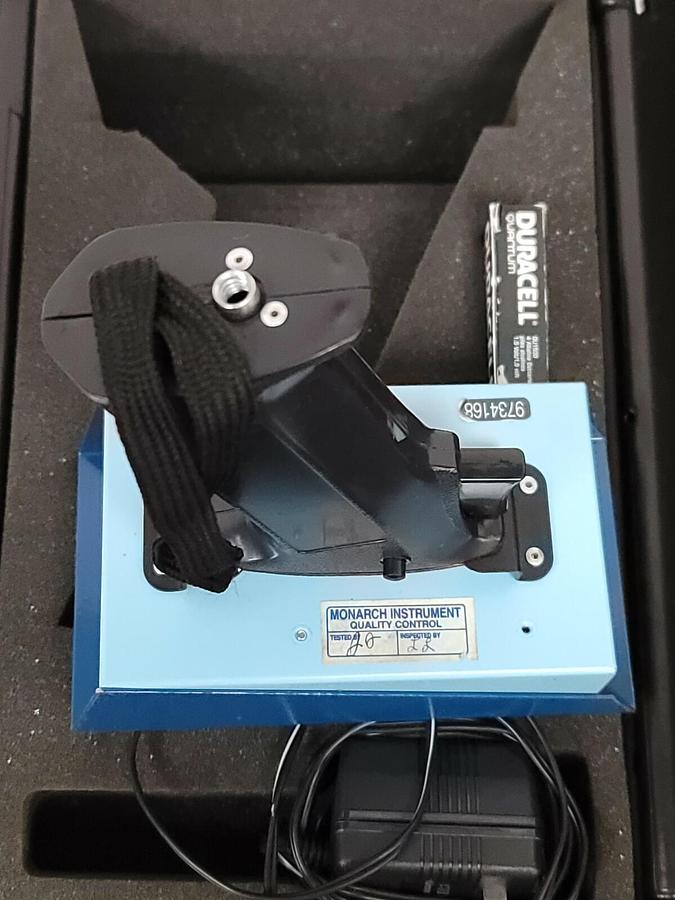 Used AMPROBE TMOT-220 TEST MASTER OPTICAL TACHOMETER OT-220 TMOT220