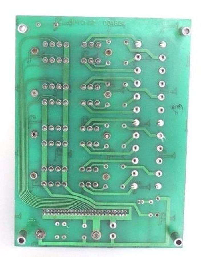 Used OPTO 22 PB16HQ I/O MODULE RACK 001824 W/ FOUR OAC5Q MODULES
