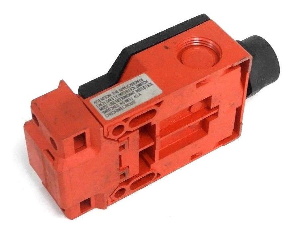 Used ALLEN BRADLEY 802F-S62P2 KEY INTERLOCK SWITCH SER A, REV A, 10A, 500V, 802FS62P2
