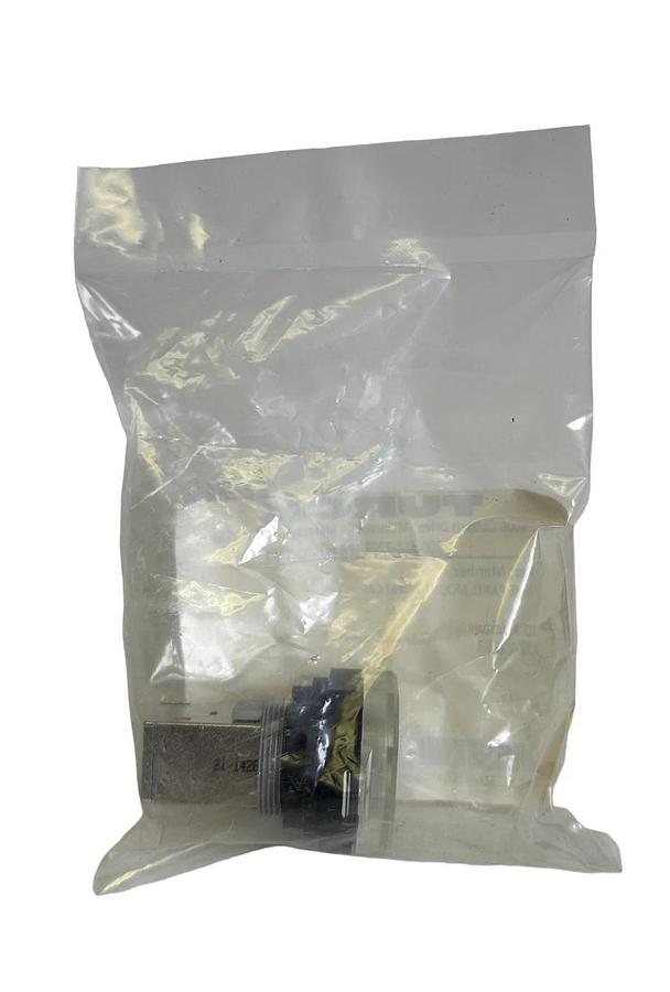 Used NEW TURCK U2-22253 / U222253 RJ45 PANEL MOUNT W/ IP67 CAP
