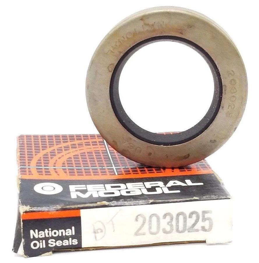 Used NEW FEDERAL MOGUL 203025 OIL SEAL