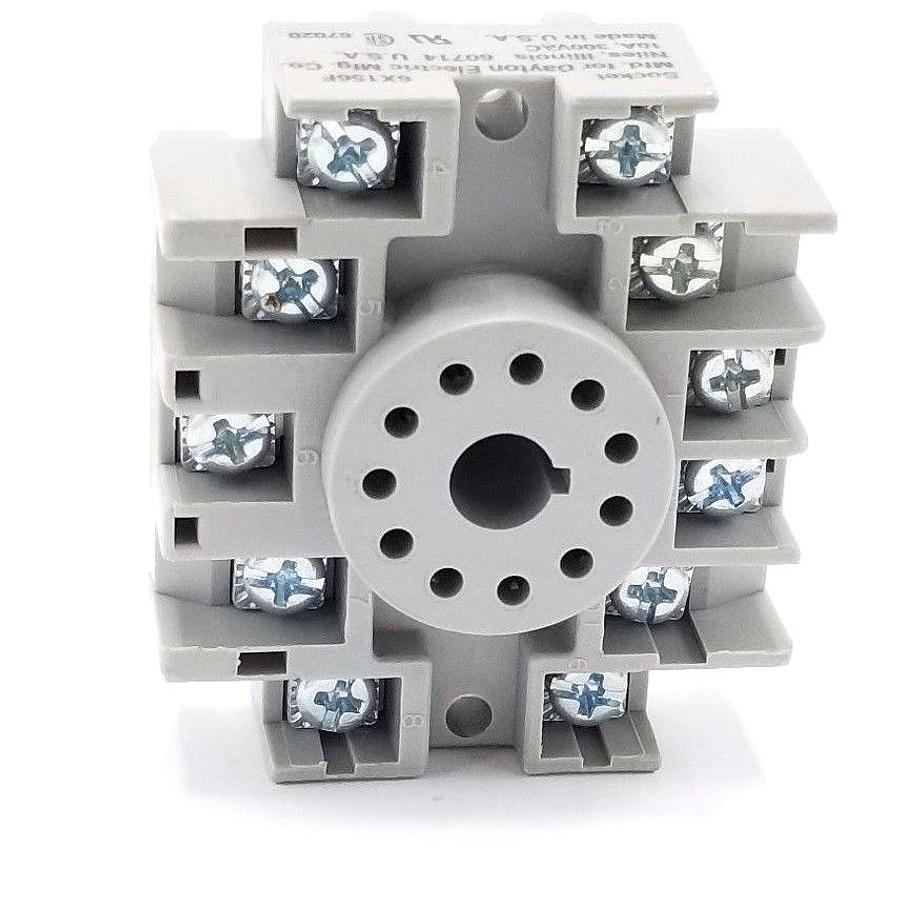 Used NEW DAYTON 6X156F RELAY SOCKET 10A, 300VAC