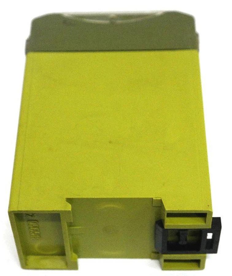 Used FINDER 6-967.15.0090 RELAY ZU1, 6967150090