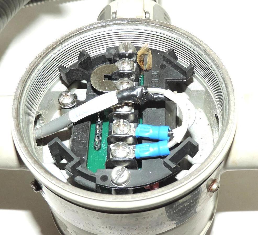 Used HONEYWELL ST3000 S900 R300 PRESSURE TRANSMITTER WITH CAPILLARY CABLE AND SEAL