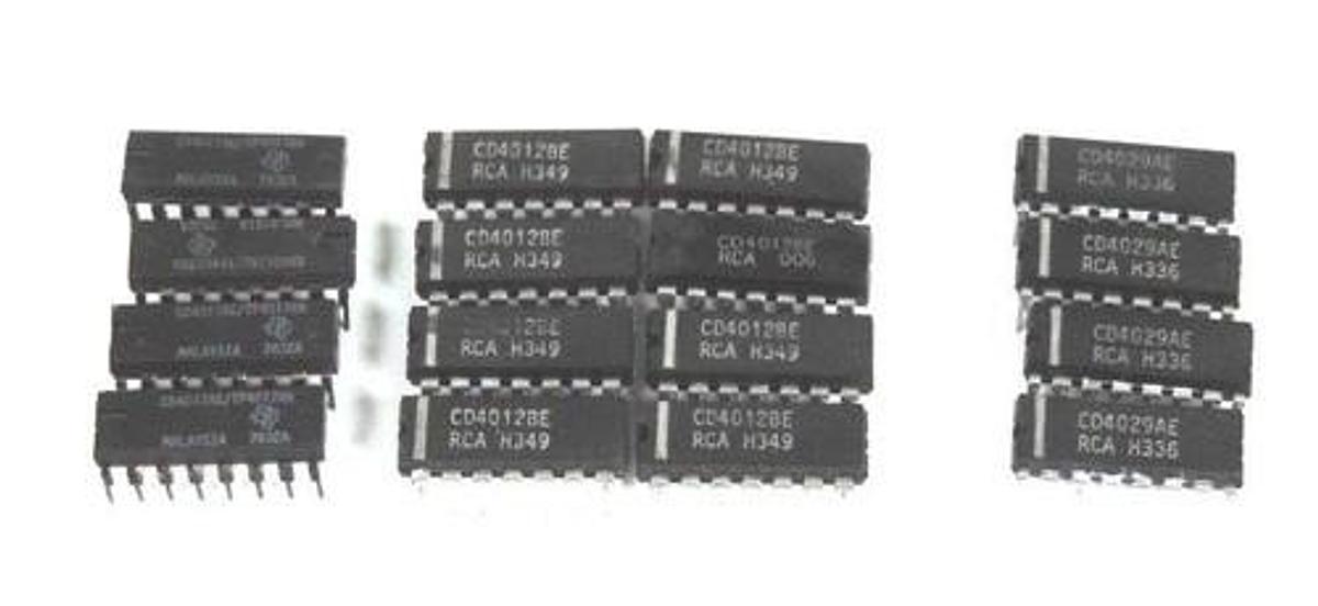 Used LOT OF 8 CD4012BE 14PIN LOT OF 4 CD4029AE 16PIN LOT OF 4 CD4017AE 16PIN CHIPS