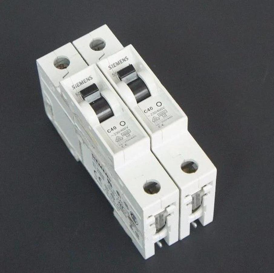 Used LOT OF 2 SIEMENS 5SX21-C40 MINIATURE CIRCUIT BREAKERS 5SX21C40, 5SX2