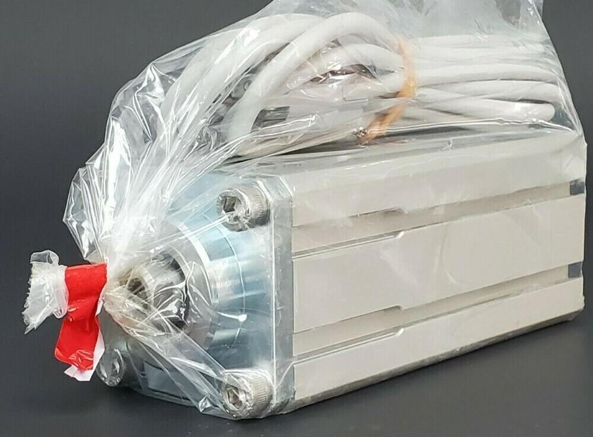 Used NEW CKD RCC2-00-40-35-L-T2YH-D CYLINDER 0.2-1.0MPa, RCC2004035LT2YHD