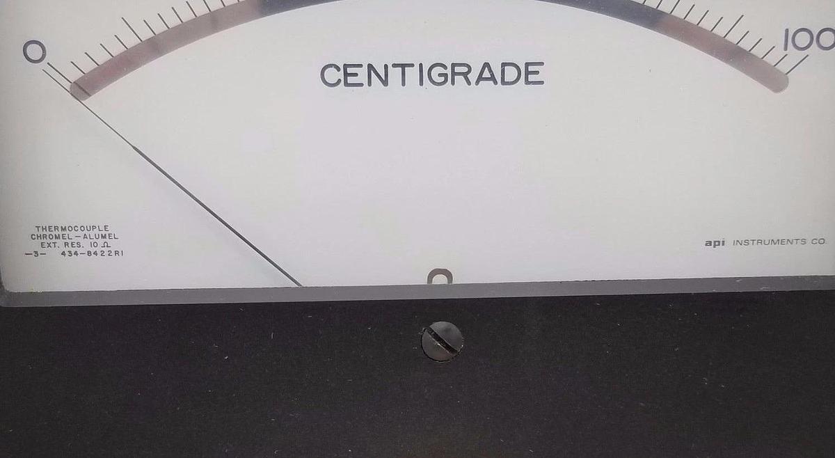NIB API INSTRUMENTS CO. MOD. NO. 110758, PART NO. 65 8314 0100, 0-1000 CENTIGRAD