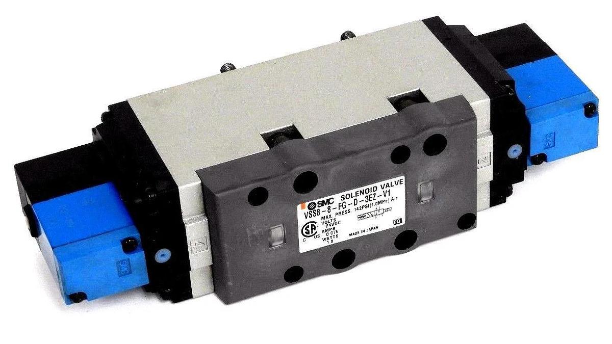 Used SMC VSS8-8-FG-D-3EZ-V1 PLUG IN SOLENOID VALVE BLUE DC21 COILS VSS88FGD3EZV1
