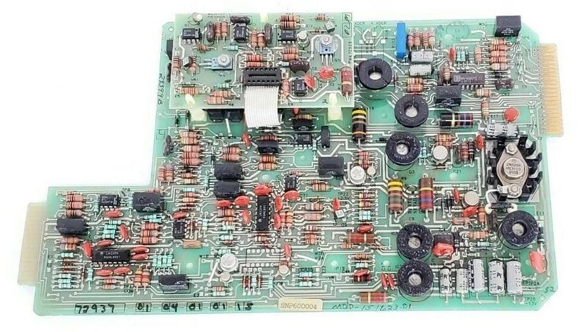 Used BENTLY NEVADA 72937-01-04-01-01-15 INDICATOR BOARD PWB 40437-01 F PWA 72928-02M