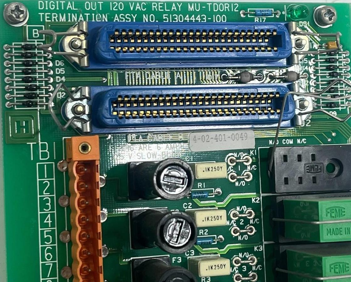 Used HONEYWELL 51304443-100 Relay Output Board w/ (9) 51190528-100 Relays TDC 3000