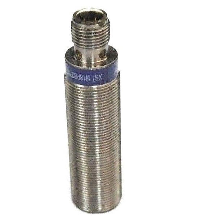 Used TELEMECANIQUE XS1M18PB370D PROXIMITY SENSOR 12...48V, 200mA