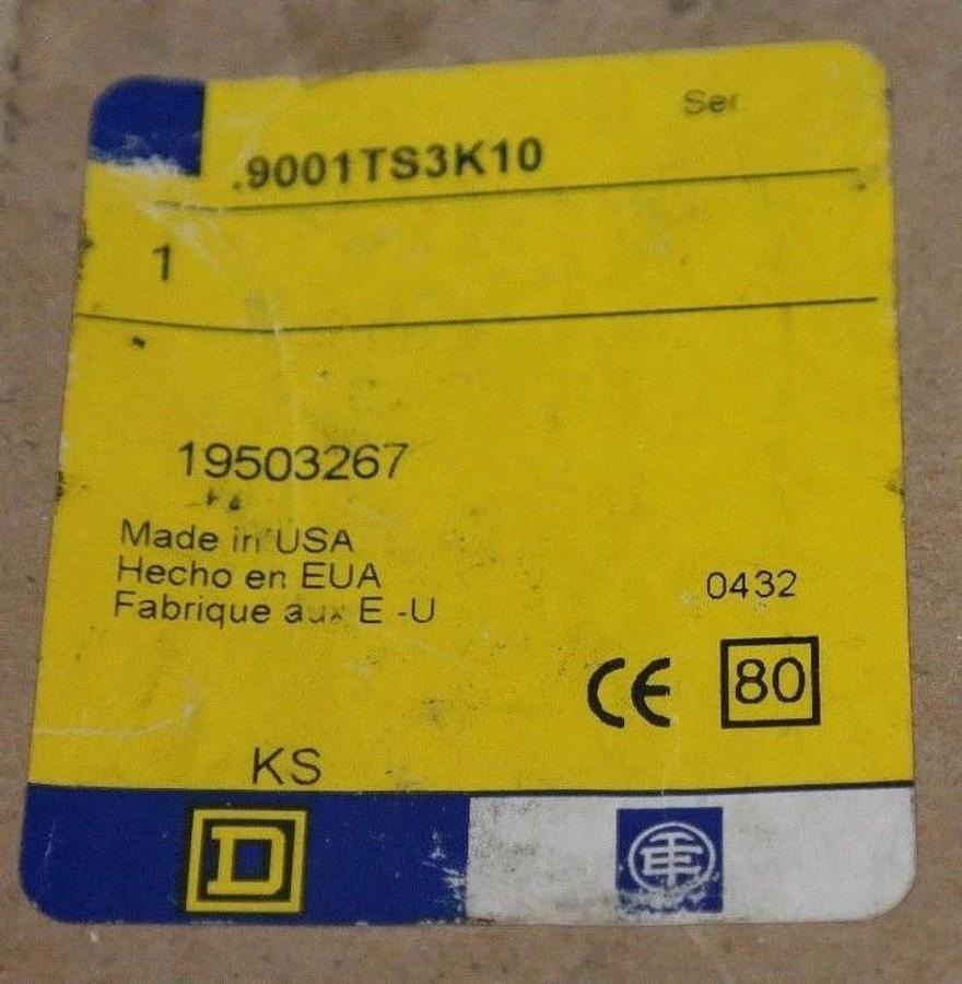 NEW SQUARE D 9001-TS3K10 SELECTOR SWITCH W/KEY 9001TS3K10
