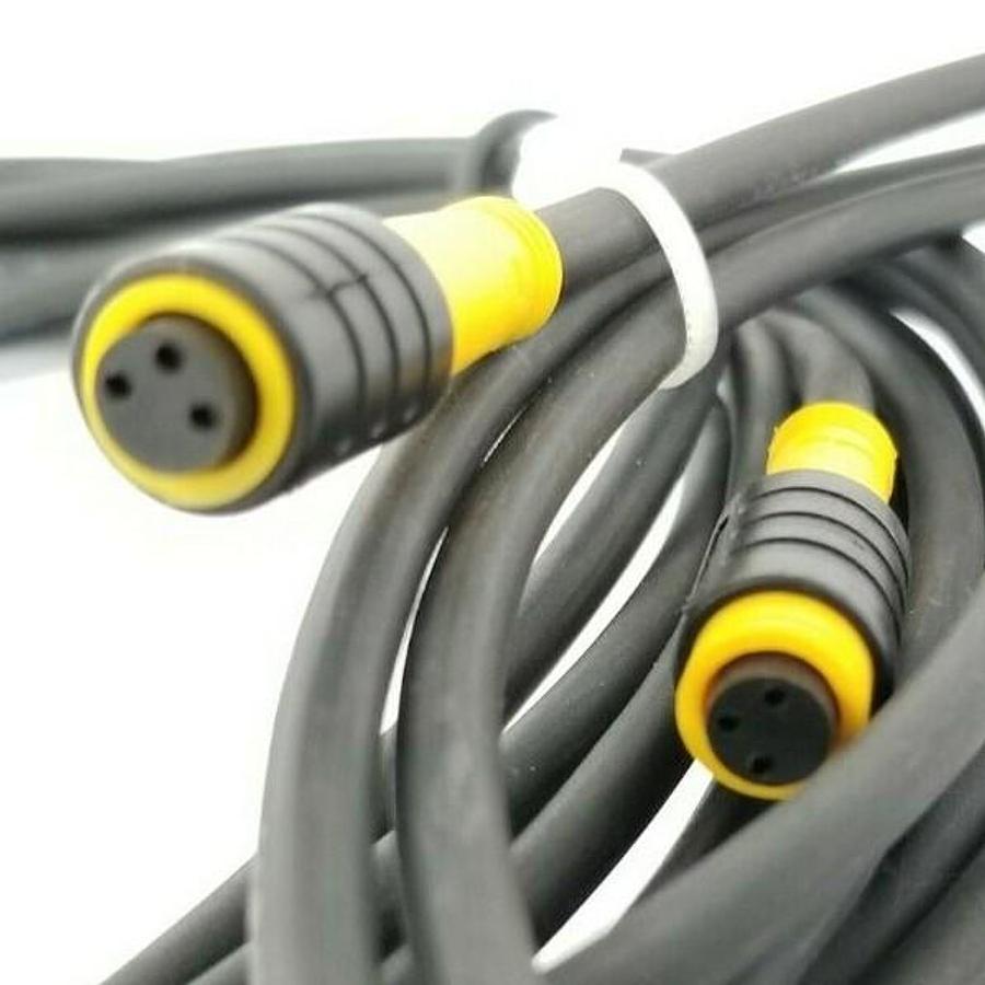Used LOT OF 2 TURCK U0067 PKG 3Z-6/S90 PICOFAST MOLDED CORDSETS PKG3Z6S90