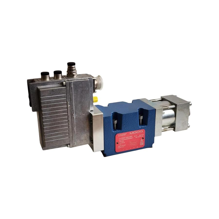 Used MOOG D637-1022-0001 / R40KX2M3NS92-BEE2F1 D637 DIRECT DRIVE SERVO VALVE w/CABLES