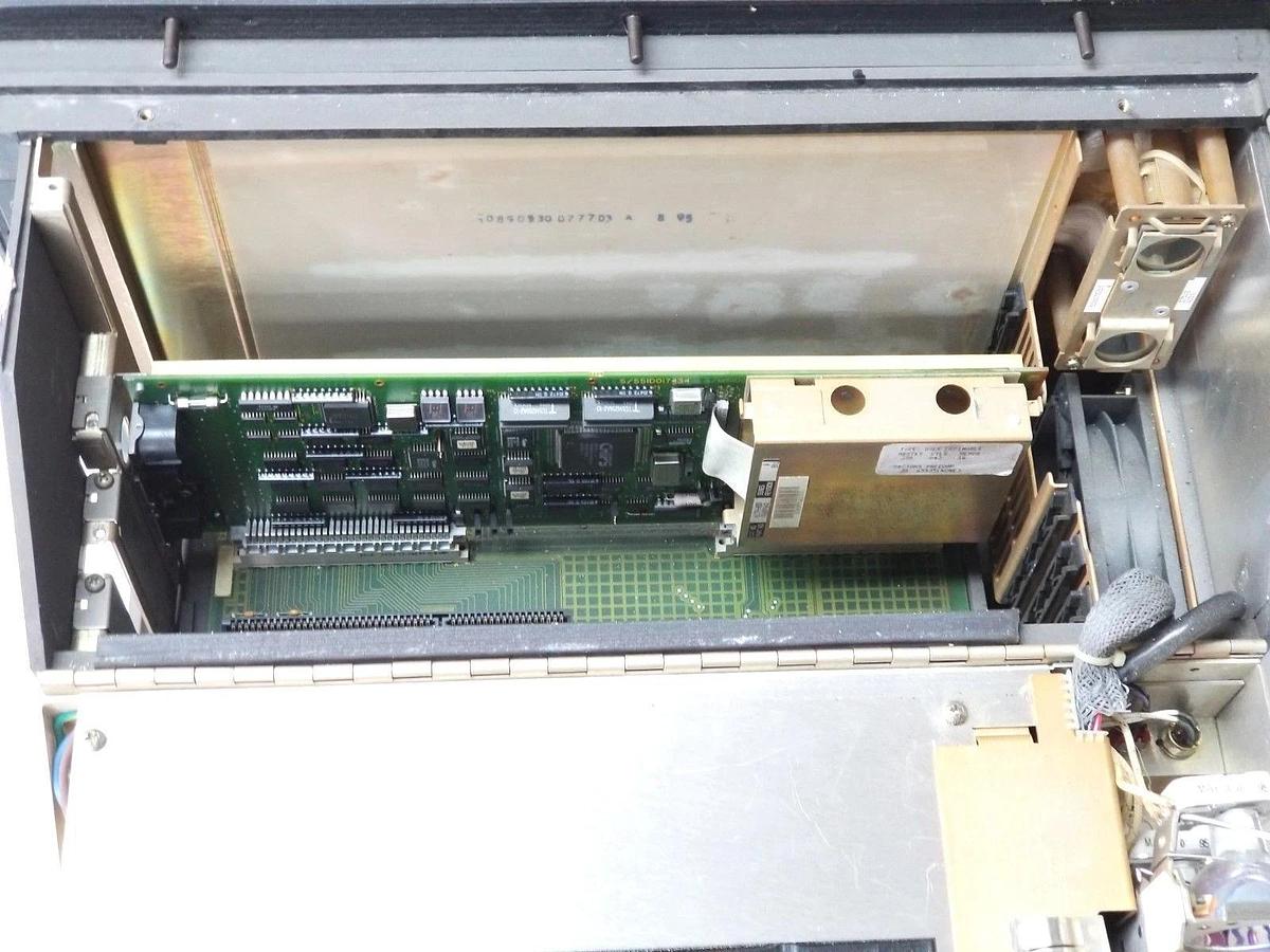 Used ALLEN BRADLEY 6170-ECCD1A1EBZZ INDUSTRIAL COMPUTER WORKSTATION SER. A T70