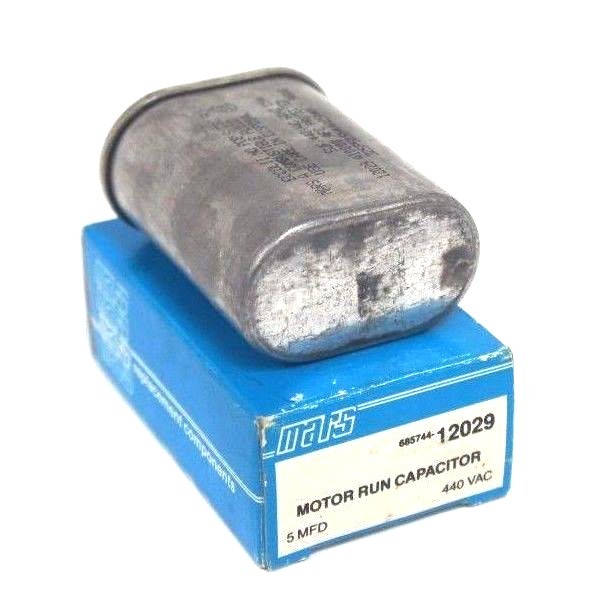 Used NIB MARS 12029 MOTOR RUN CAPACITOR 5 MFD, 440VAC
