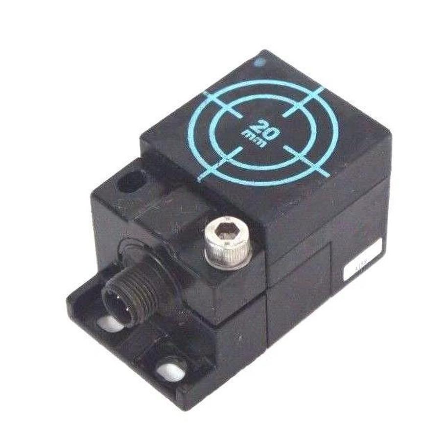 Used NAMCO EE510-91040 PROXIMITY SENSOR 10-30VDC, 20MM RANGE, EE51091040