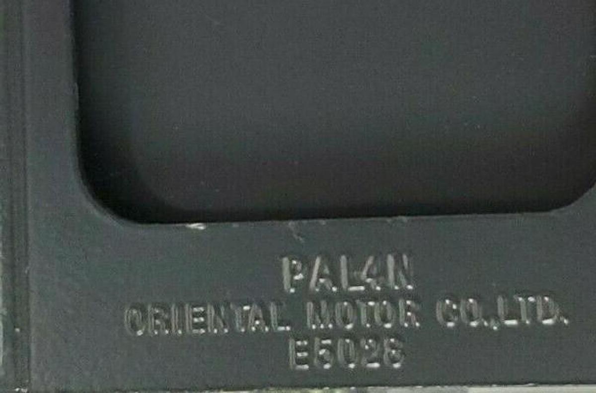 Used NEW ORIENTAL MOTOR KBLM460GD-CM VEXTA AC SERVO MOTOR 3000RPM W/ 4GD5K GEARHEAD