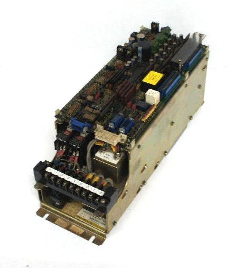 Used FANUC A06B-6050-H304 SERVO DRIVE UNIT W/ A20B-1000-0560/10E SERVO ANALOG BOARD