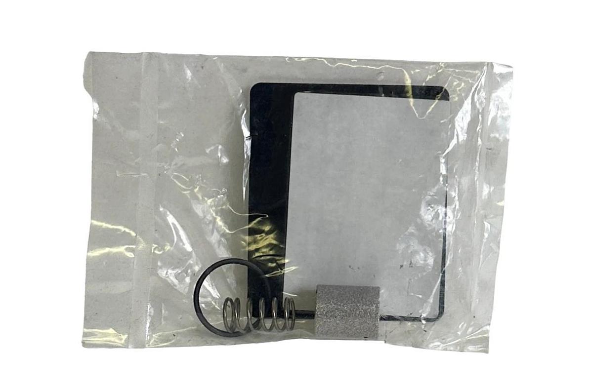 Used NEW SEALED YALE 580055163 / YT580055163 OEM FUEL FILTER CARTRIDGE FOR FORKLIFT