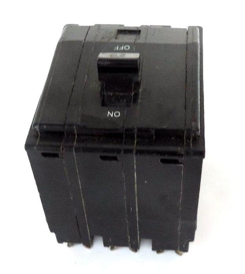 Used SQUARE D TYPE Q0 CIRCUIT BREAKER HACR TYPE HACR20, 3-POLE