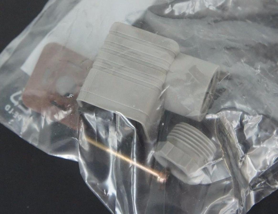DANFOSS 984-L-3286 PLUG CONNECTOR 984L3286
