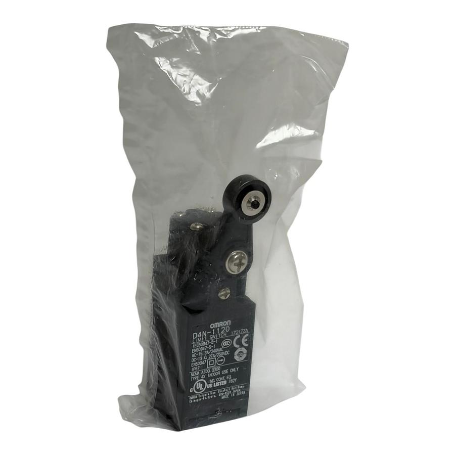 Omron D4N-1120 Safety Limit Switch Roller Lever 17217ZA - New Surplus