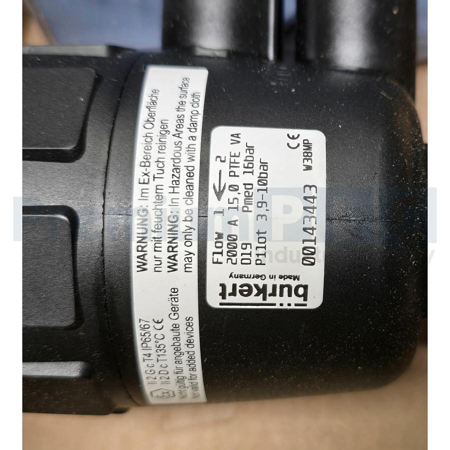 Used BURKERT 00143443 / 143443 TYPE 2000 2/2-WAY PISTON OPERATED ANGLE SEAT VALVE NEW