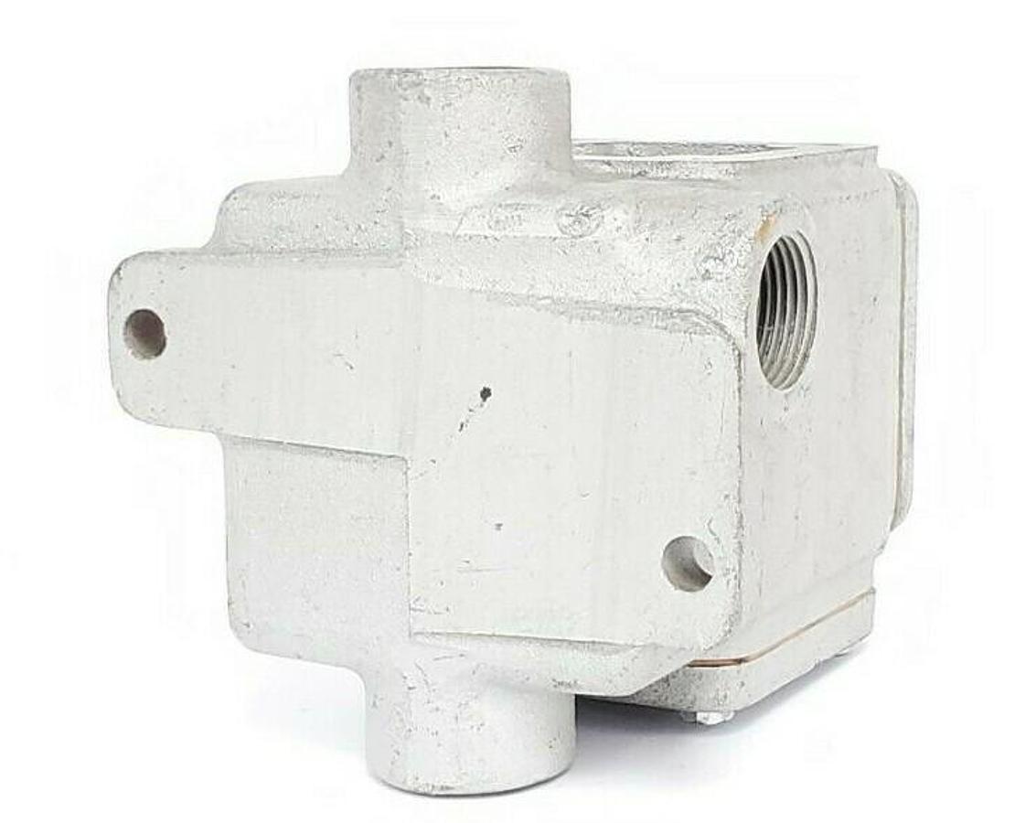 Used CROUSE HINDS AFU0333-10 CONVEYOR CONTROL SAFETY SWITCH AFU0333-10-M83 INCOMPLETE